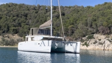 Lagoon 450 F